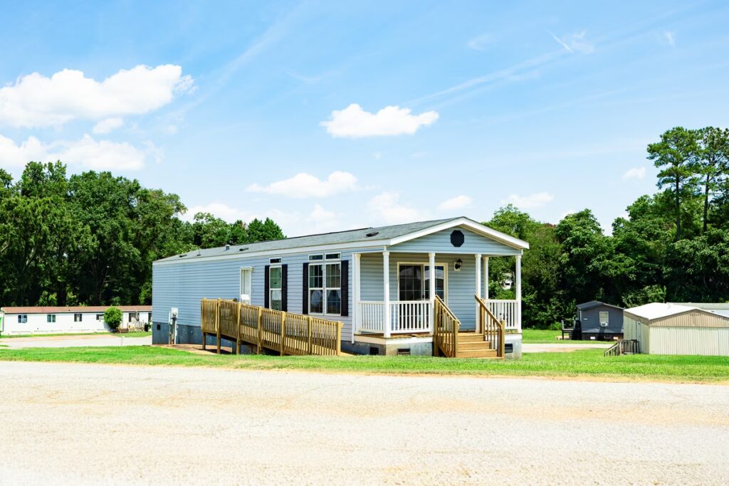 Greenville, paved neighborhood roads, streetscape, Carolina, available lots for rent