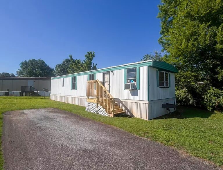 Mauldin, Easley, Greenville County manufactured homes, quiet residential community, suburban