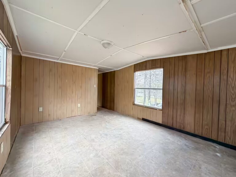 available lots for rent, affordable, paved neighborhood roads, residential, Taylors