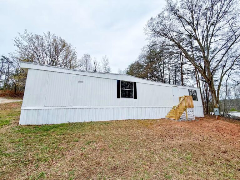 residential street view, properties, Taylors, exterior, family friendly neighborhood SC