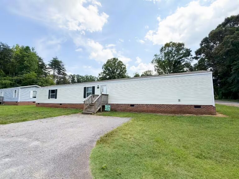 streetscape, mobile home parks in South Carolina, Mauldin, Greer, available lots for rent