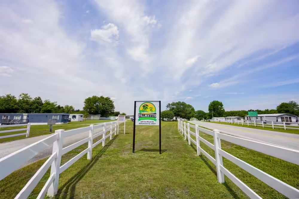 paved neighborhood roads, Greer, suburban, mobile home parks in South Carolina, streetscape