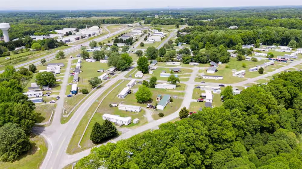 Easley, paved neighborhood roads, homesite, housing, Greer SC neighborhood setting