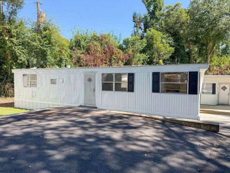 Greer, community, Greenville County manufactured homes, exterior, managed mobile home communities