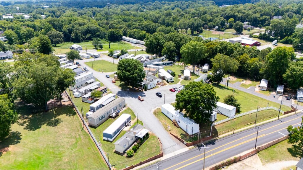 Greer SC neighborhood setting, Taylors, community, professional property management SC, Carolina
