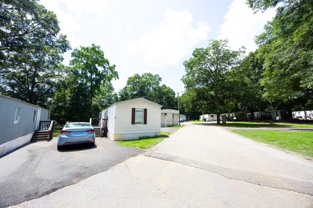 management, Greenville County manufactured homes, paved neighborhood roads, Taylors, Greenville