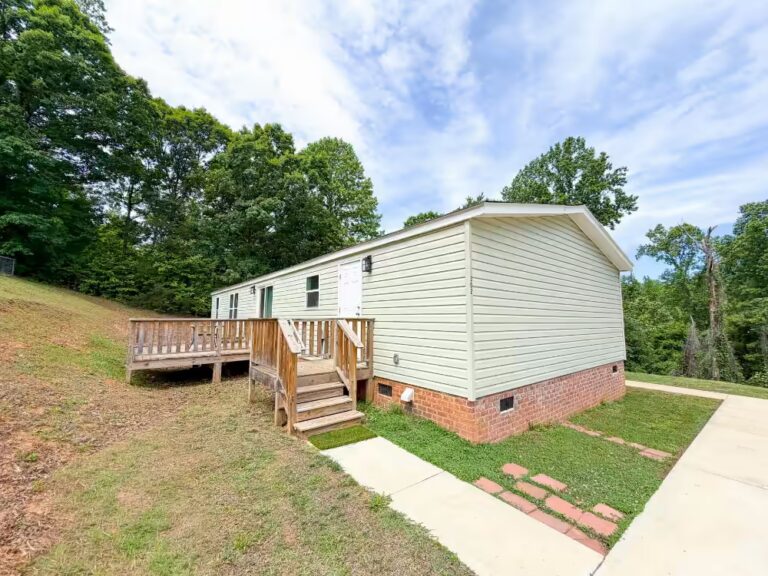 Taylors, Carolina, move in ready homes Upstate, Greer SC neighborhood setting, homesite