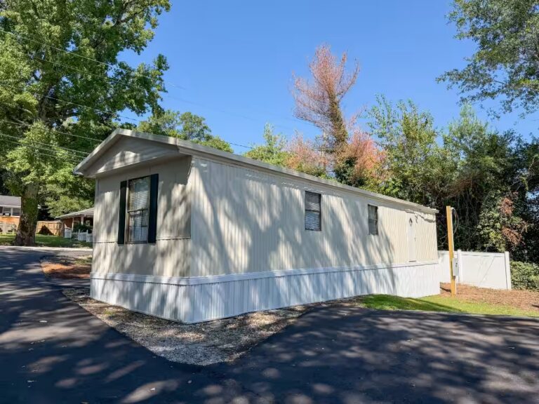 Greenville, community, affordable, residential street view, family friendly neighborhood SC