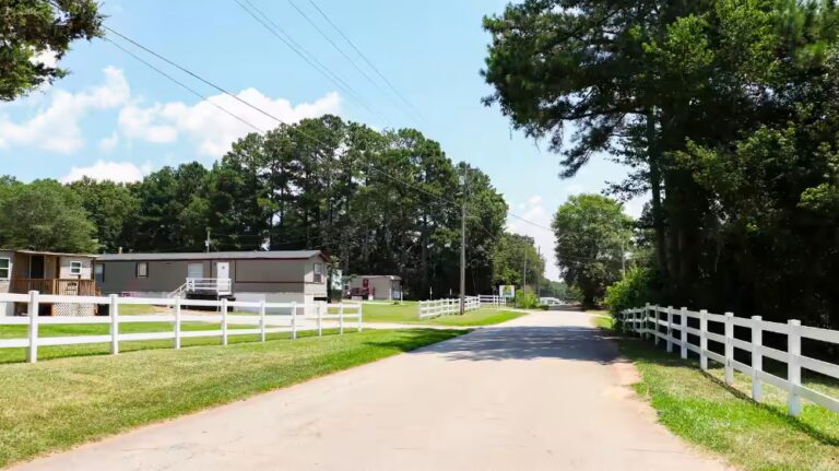 exterior, residential, quiet residential community, listings, residential street view